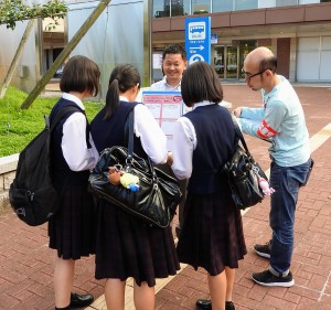 鳥取駅前でシールアンケート実施2018年9月20日_